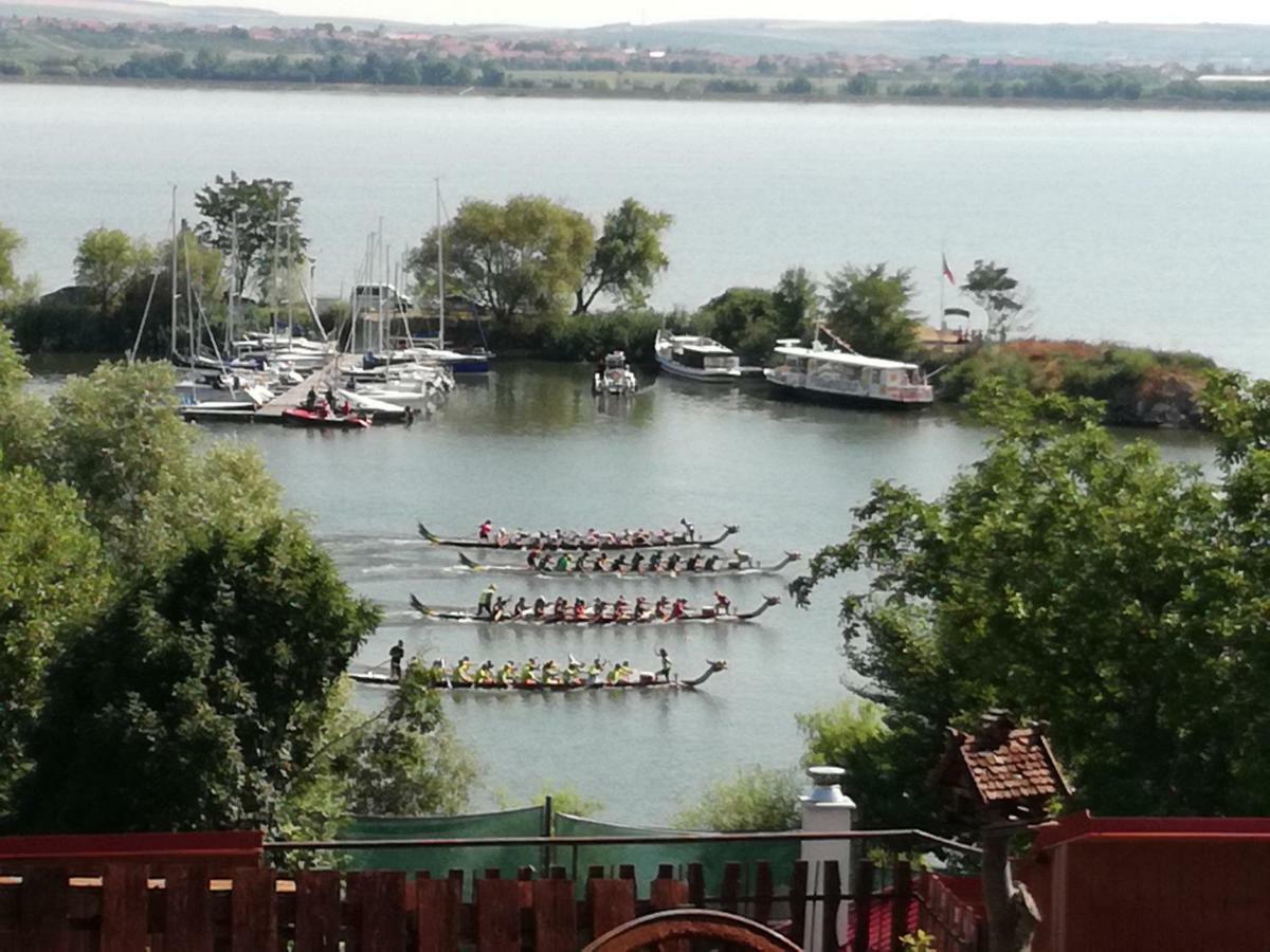 Penzion Nad Jezerem Pavlov Exterior photo